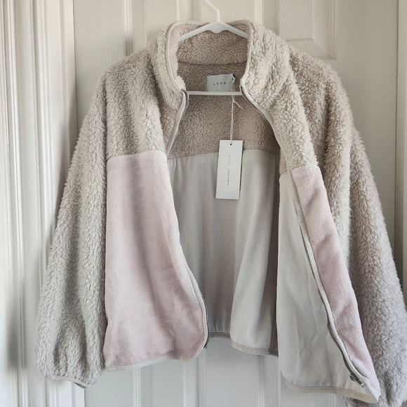 Lush Teddy Zip Up Jacket Cream Size S NWT - Picture 3 of 7